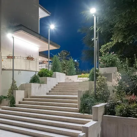 فندق Mirabella 4*